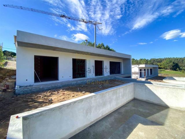 Casa venda em Casais do Norte, Alcobaça