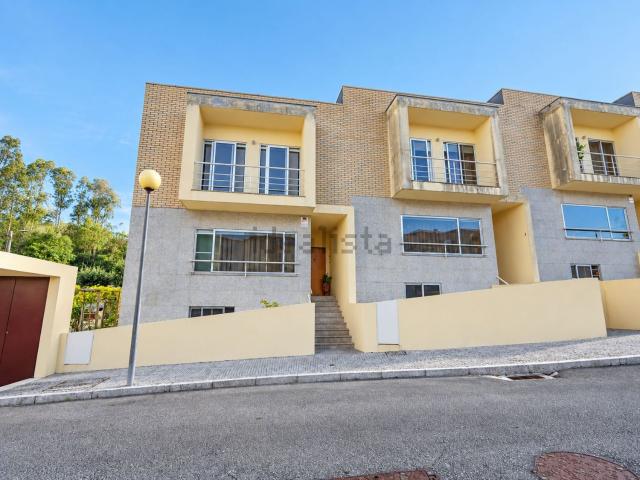 Casa venda em Quinta do Pinheiro, Valongo