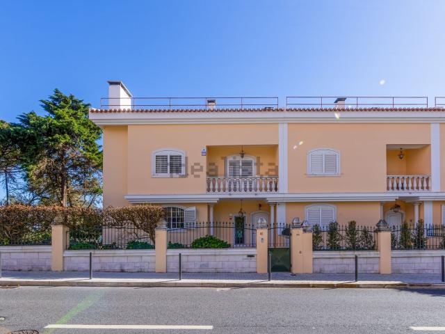 Casa venda em Alfragide, Amadora