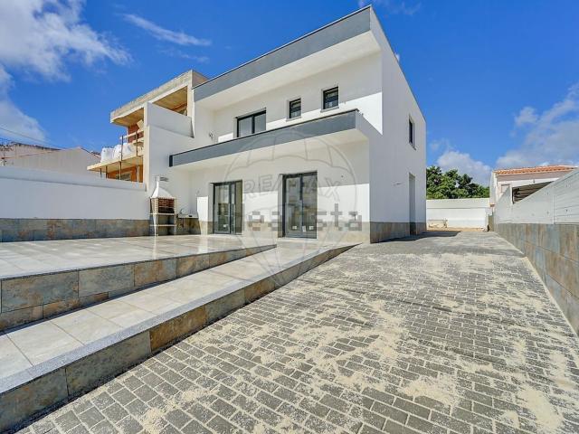 Casa venda em Vales de Algoz e Taipas, Algoz