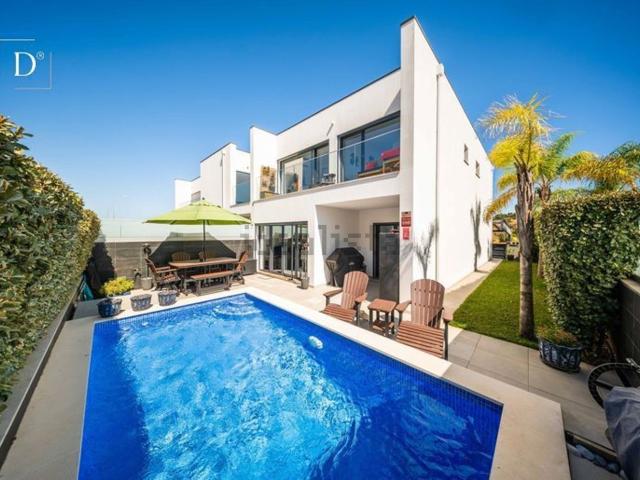 Casa venda em Cortelhas, Albufeira