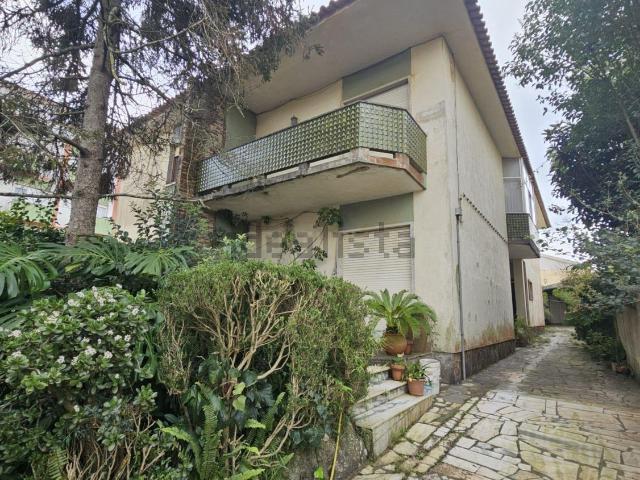 Casa venda em Mem Martins, Sintra