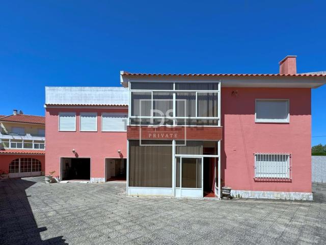 Moradia venda em Algueirão-mem Martins, São Carlos
