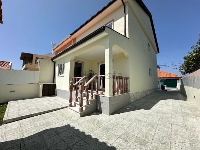 Moradia venda em Algueirão-mem Martins, Urbanização do Pinhal Moradia venda em Algueirão-mem Martins, Urbanização do Pinhal