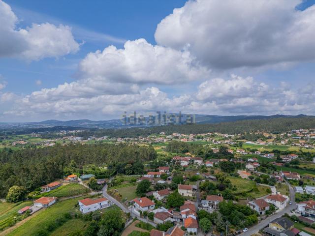 Casa venda em Alheira e Igreja Nova, Arcozelo