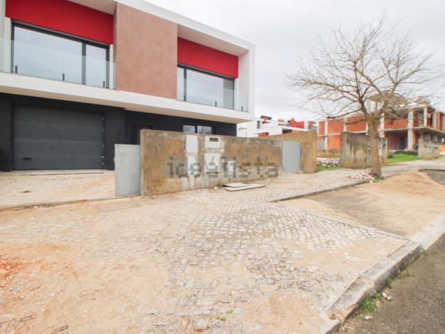 Casa venda em Santo António Da Charneca, Setúbal
