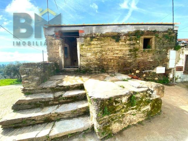 Casa venda em Almaceda, Castelo Branco