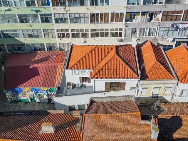 Casa venda em Ginjal, Almada