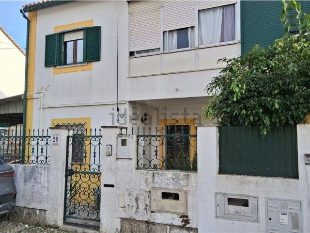 Casa venda em Cova da Piedade, Almada