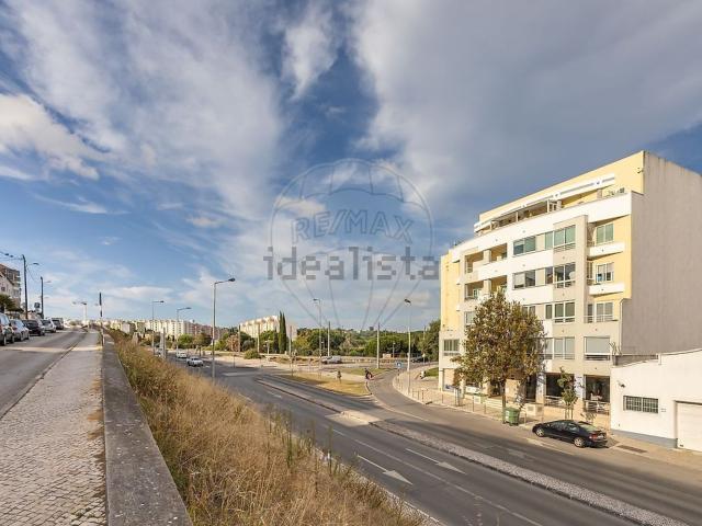 Casa venda em Cova da Piedade, Almada