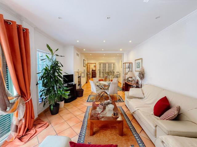 Casa venda em Cova da Piedade, Almada