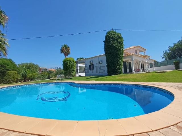 Casa alugar em Escanxinas, Loulé