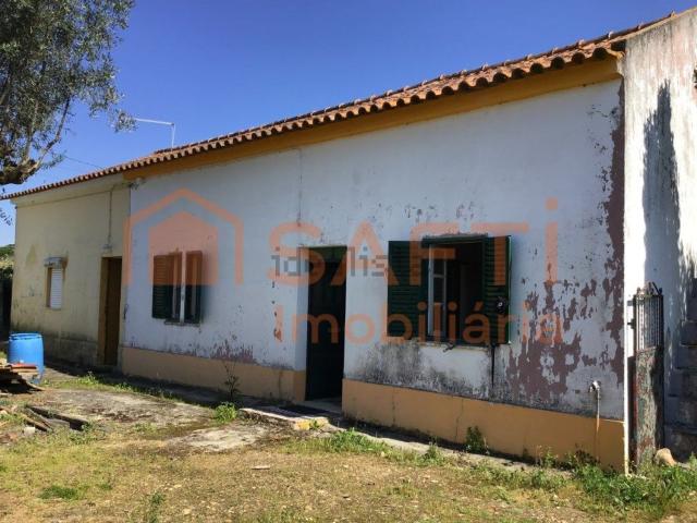 Casa venda em Ribeira de Fernando, Abrantes
