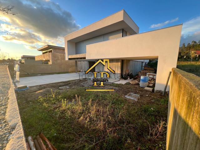 Casa venda em Frecheiro, Amares