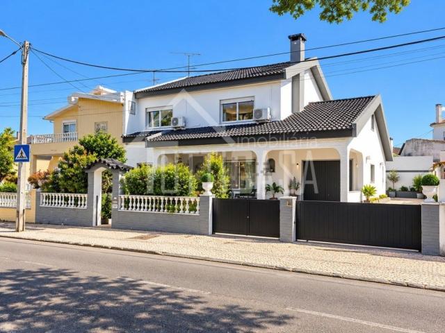 Casa venda em Belverde, Seixal