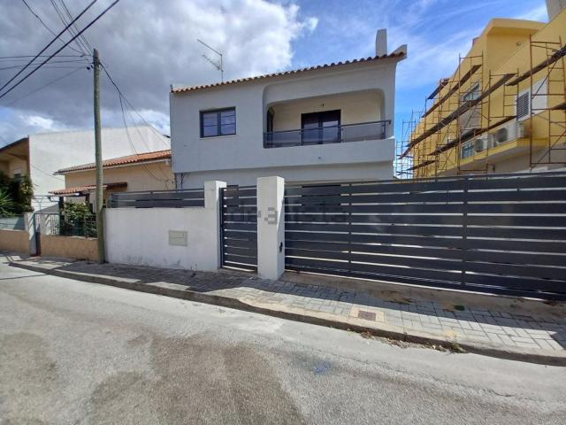 Casa venda em Seixal, Amora