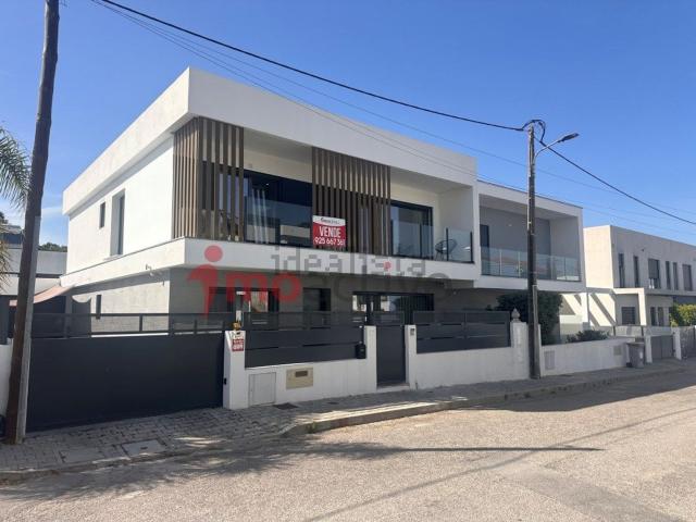 Casa venda em Seixal, Amora