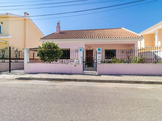 Casa venda em Pinhal Conde da Cunha, Seixal