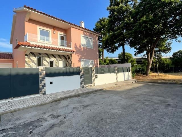 Casa venda em Seixal, Amora