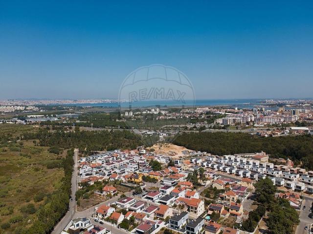 Casa venda em Soutelo, Seixal