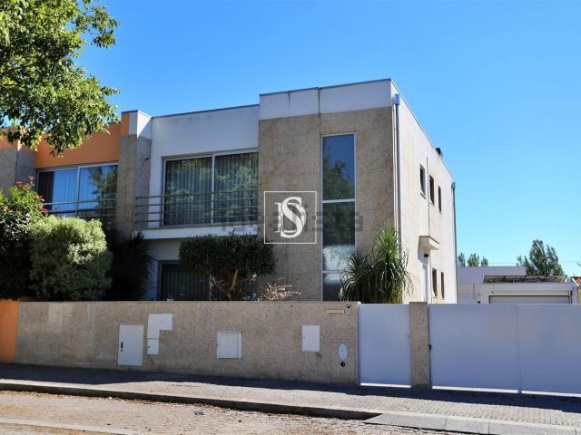 Casa venda em Amorim, Póvoa de Varzim