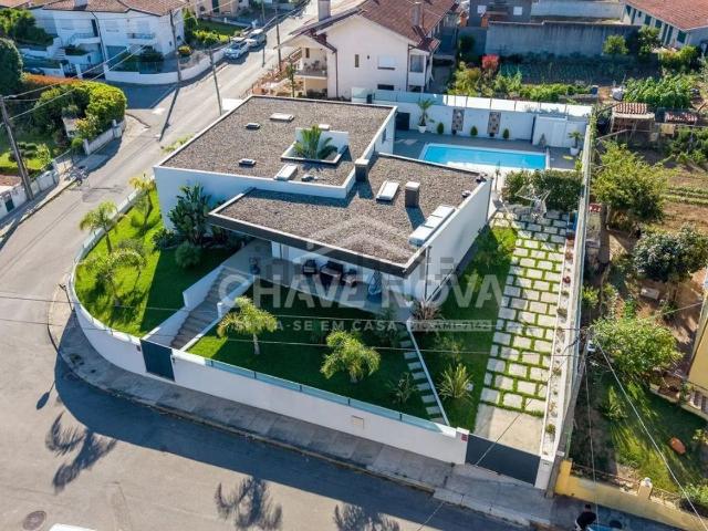 Casa venda em Anta, Aveiro