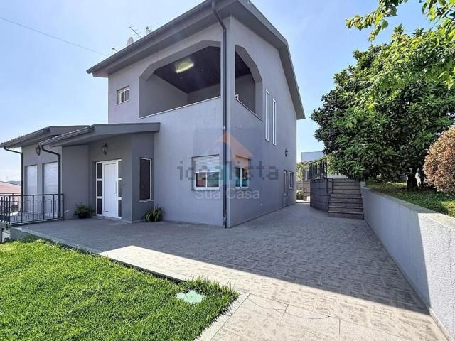 Casa venda em Arões (São Romão), Fafe