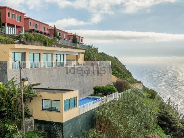 Moradia venda em Arco Da Calheta
