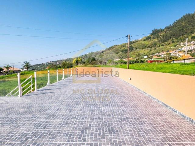Moradia venda em Arco Da Calheta, Loreto