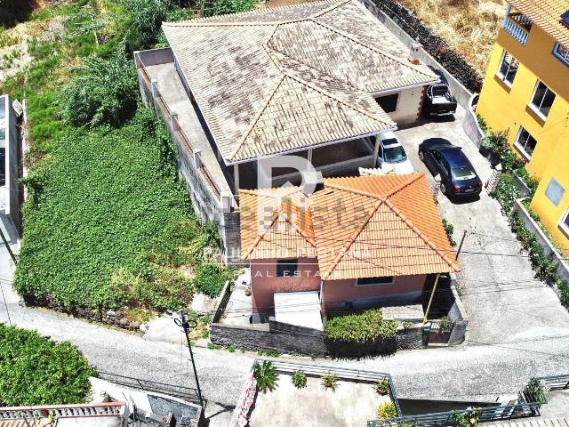Moradia venda em Arco Da Calheta, Achada de Santo Antão