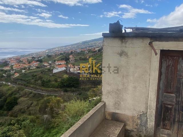 Moradia venda em Arco Da Calheta, Florenças