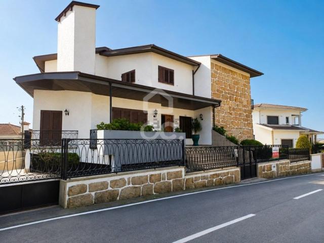 Casa venda em Santo Tirso, Porto