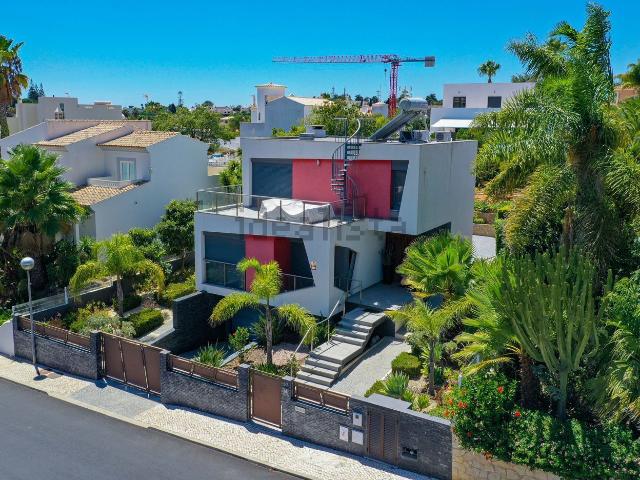 Casa venda em Armação De Pêra, Faro
