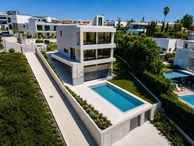 Casa venda em Armação De Pêra, Faro
