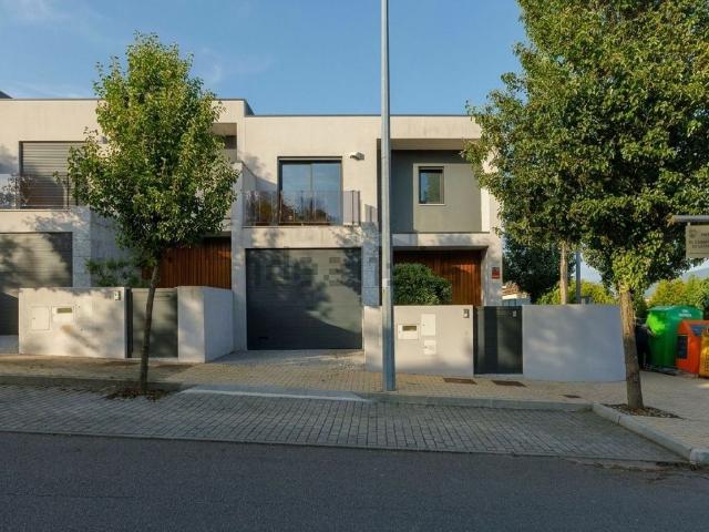 Casa venda em Gavião, Braga