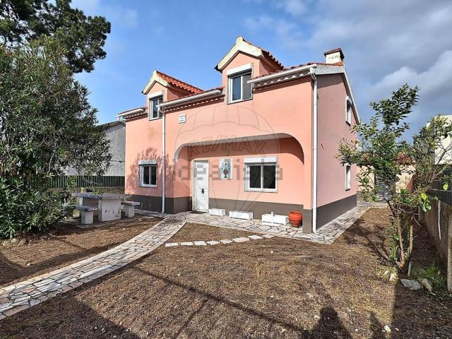 Casa venda em Charneca de Caparica e Sobreda, Almada