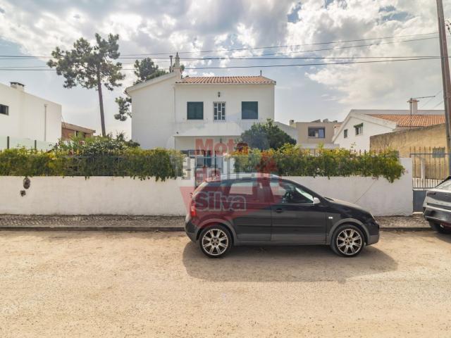 Casa venda em Aroeira, Almada