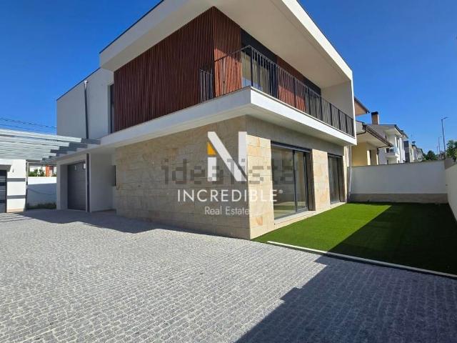 Casa venda em Arosa e Castelões, Guimarães