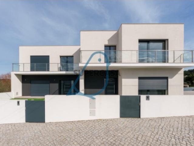 Casa venda em Ourém, Santarém