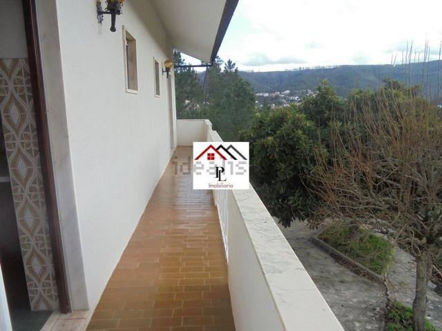 Casa venda em Coimbrã, Almalaguês