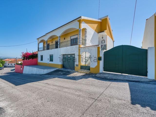 Casa venda em Rio Maior, Santarém