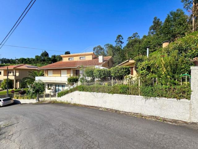 Casa venda em Atães e Rendufe, Guimarães
