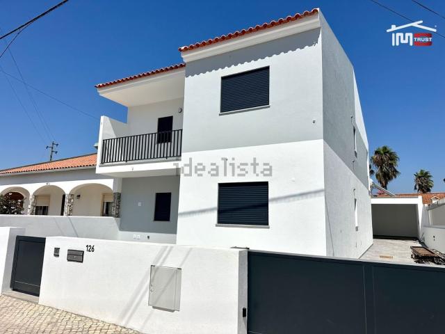 Casa venda em Atalaia e Alto Estanqueiro-Jardia, Montijo