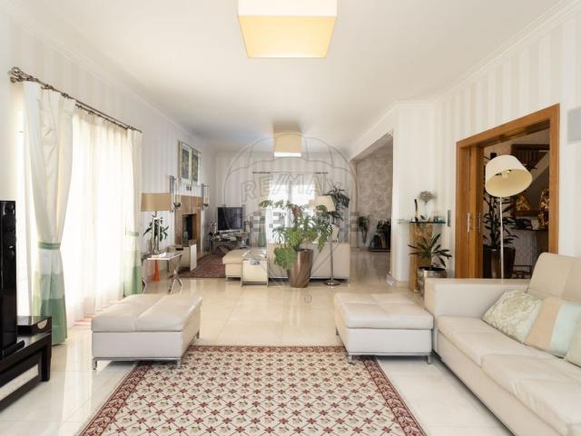 Casa venda em Carodes, Montijo