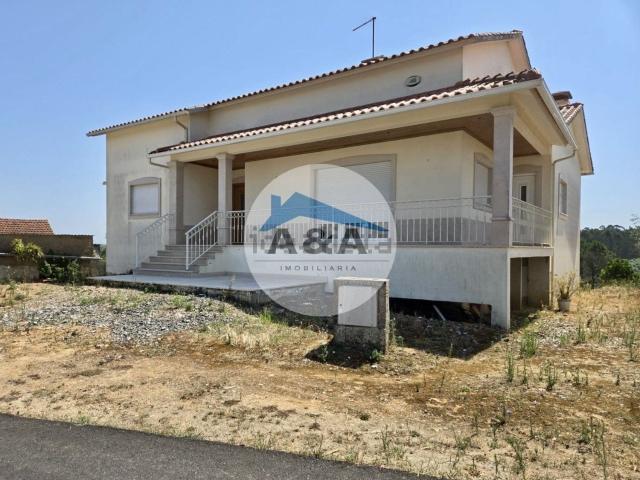 Casa venda em Ourém, Santarém