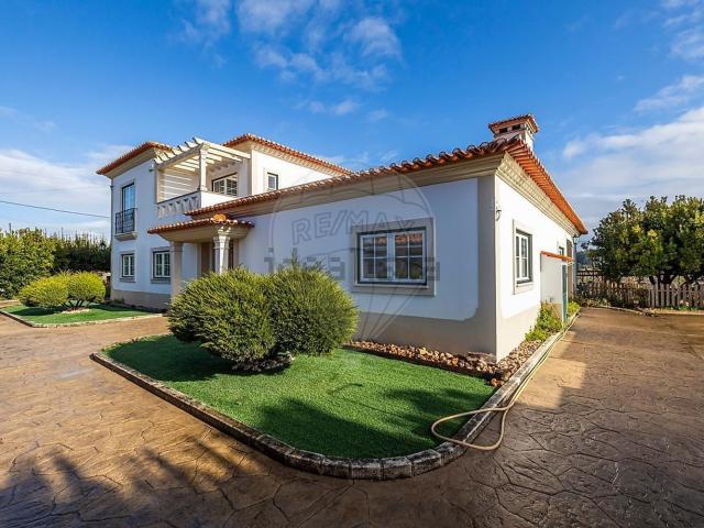 Casa venda em Ourém, Santarém