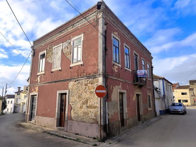 Moradia venda em Atouguia Da Baleia, Bufarda