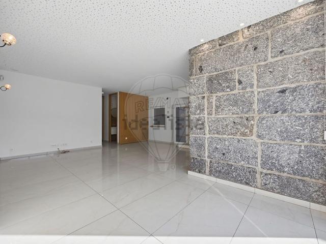 Casa venda em Santo Tirso, Porto