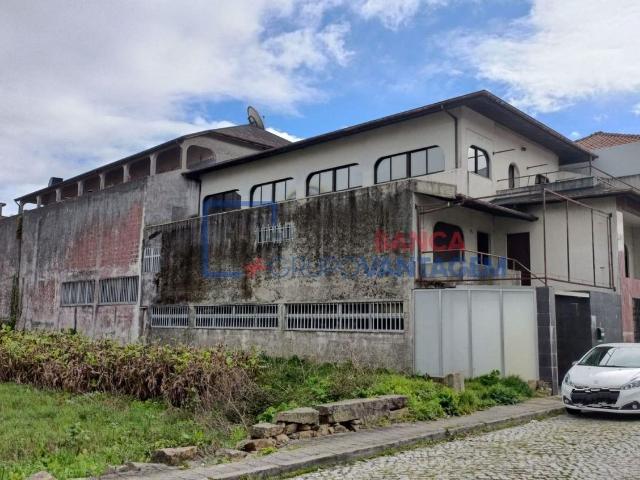 Casa venda em Santo Tirso, Porto
