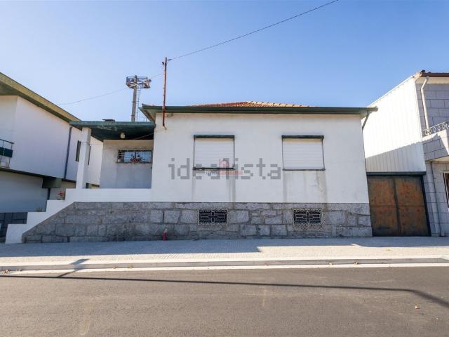 Casa venda em Santo Tirso, Porto